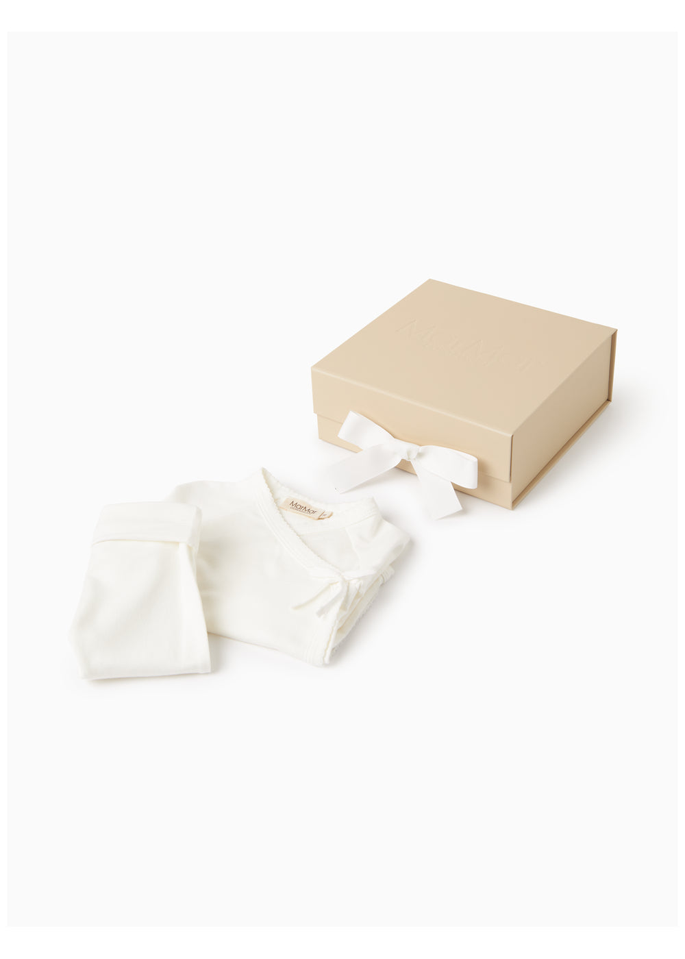 Newborn Gaveeske Gentle White