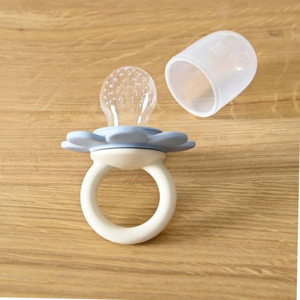 Poppy Fruit Feeder Cream & Pale Blue