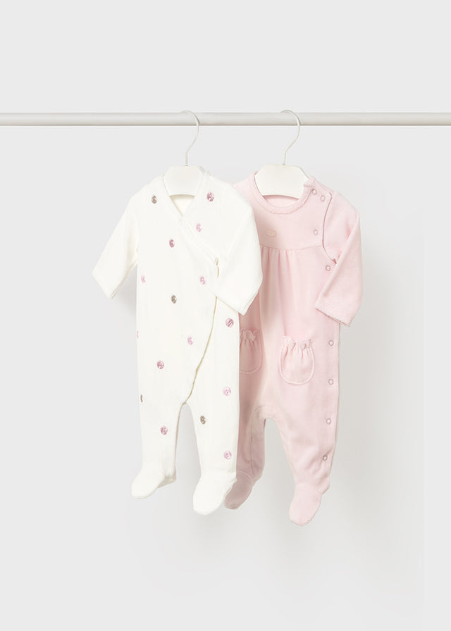 Sett med to heldresser lyserosa velour