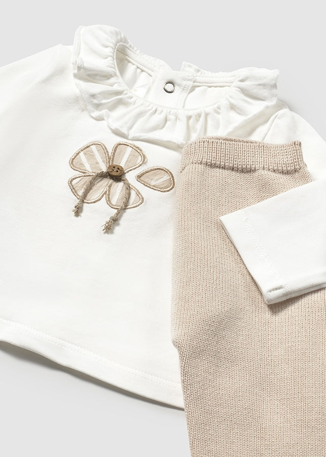 Tre-delt strikket sett beige