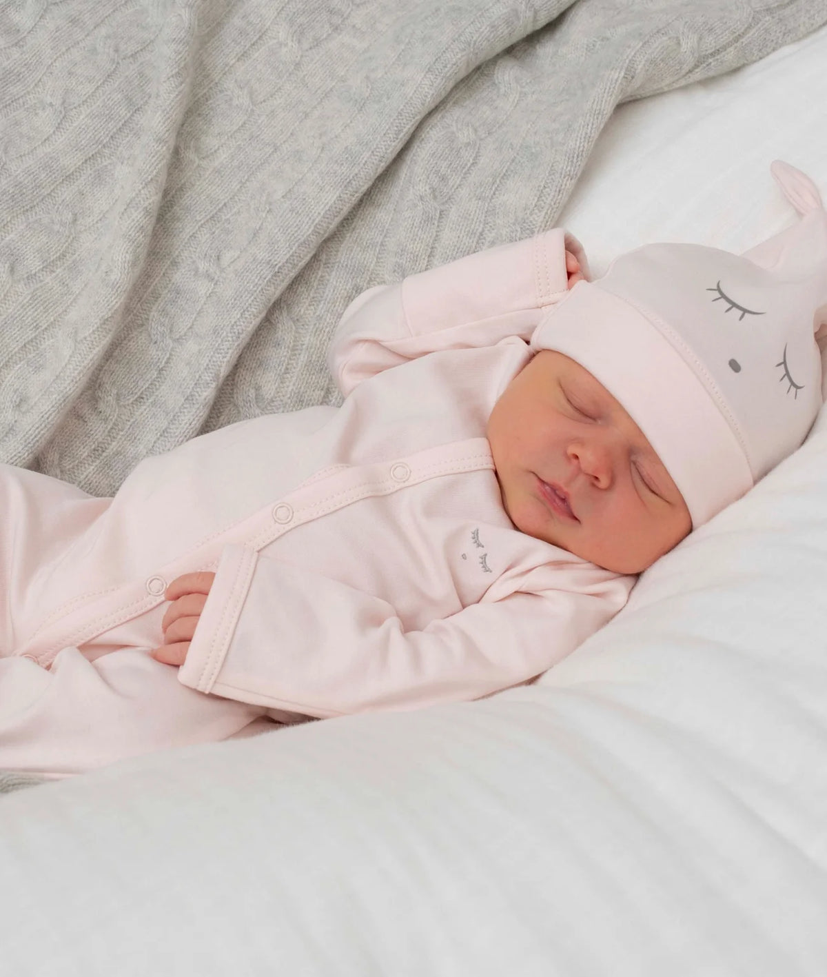 Bunny Simplicity Footie rosa