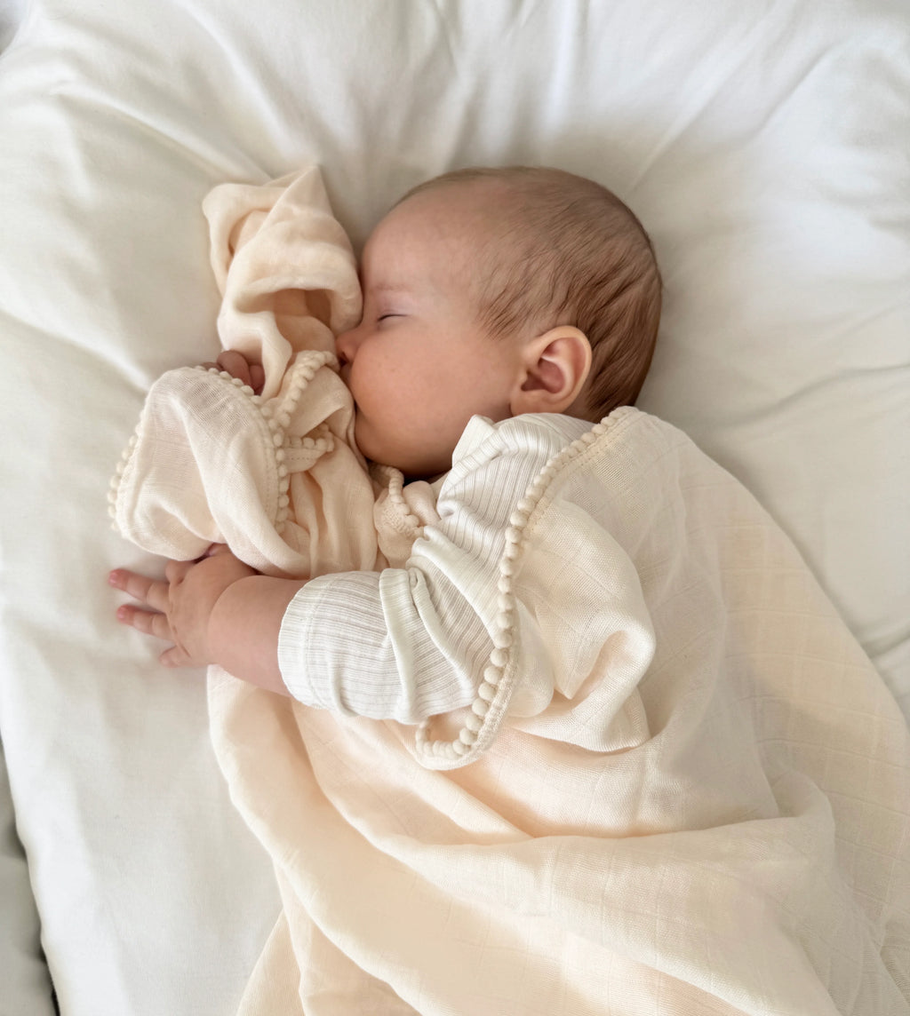 Pom Pom Muslin Blanket Pink