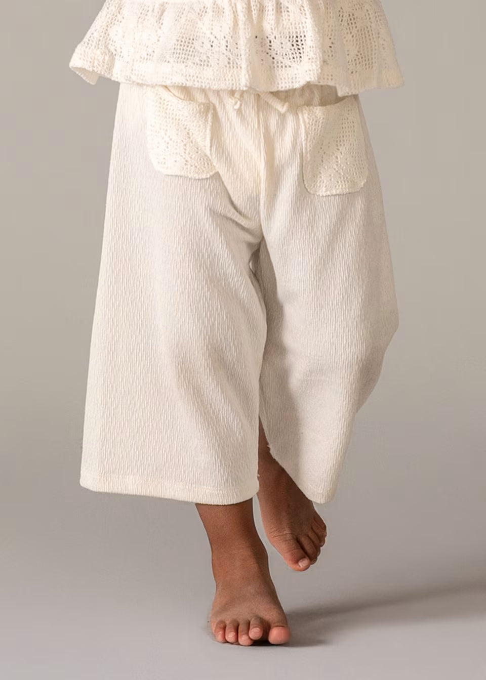 Crotchet trousers set baby