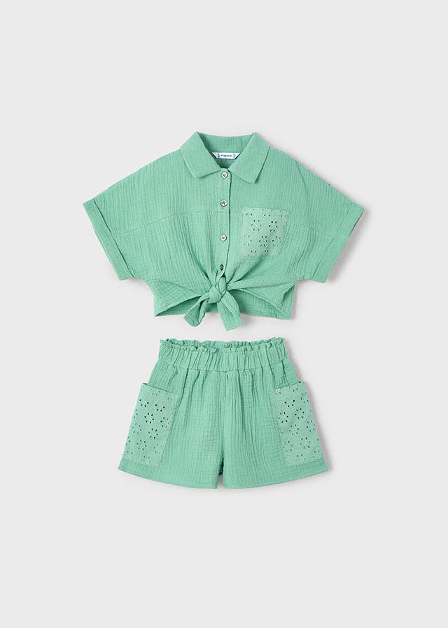 Sett t-skjorte shorts grønn